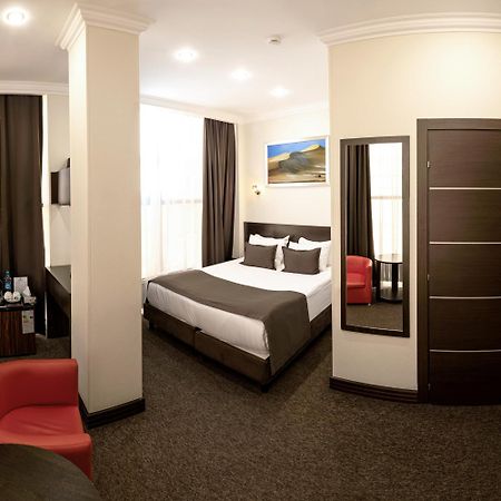 אקטאו Zhanaotel Hotel מראה חיצוני תמונה